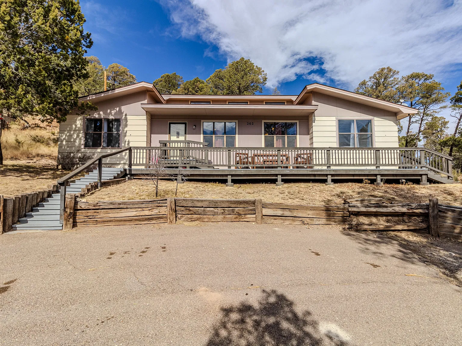 202 Warwick Drive - 1 — Photo 3