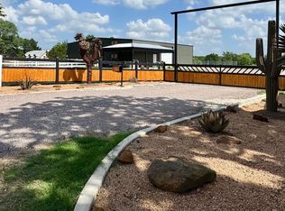 8740 E Fm 922, Valley View, TX 76272