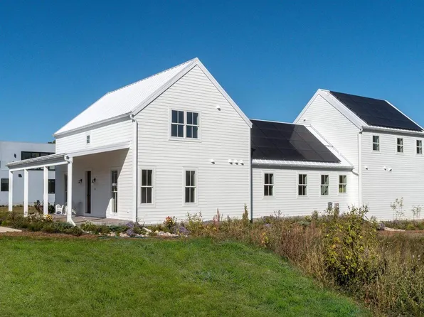 4029 Serenbe Street, Middleton, WI 53562