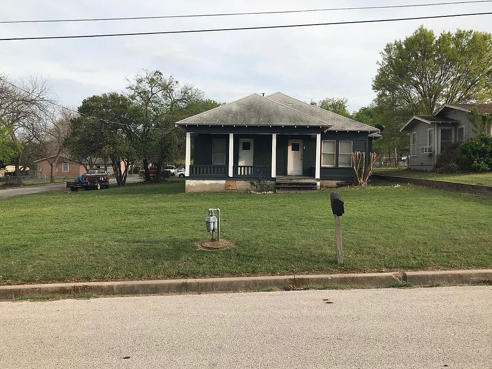 1st image of 1502 W 11th St
