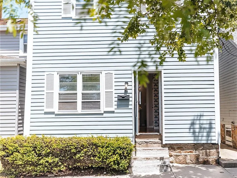 28 Dixon St — Photo 2