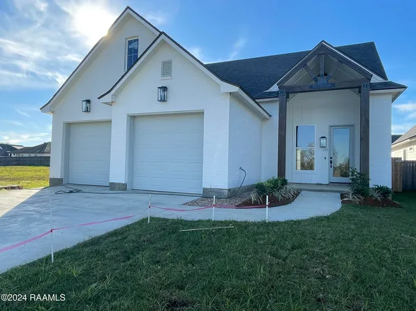 132 Lakes Edge Dr, Broussard, LA 70518