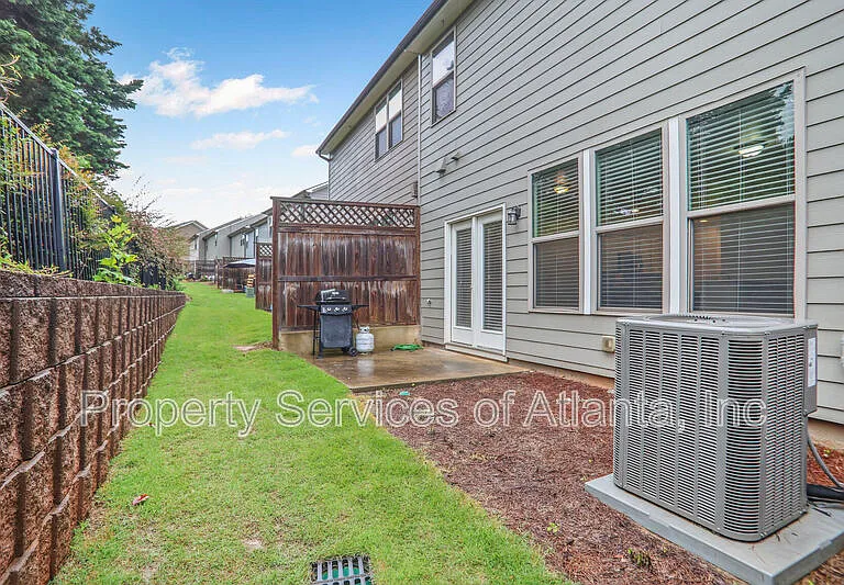 268 Stone Park Dr — Photo 23