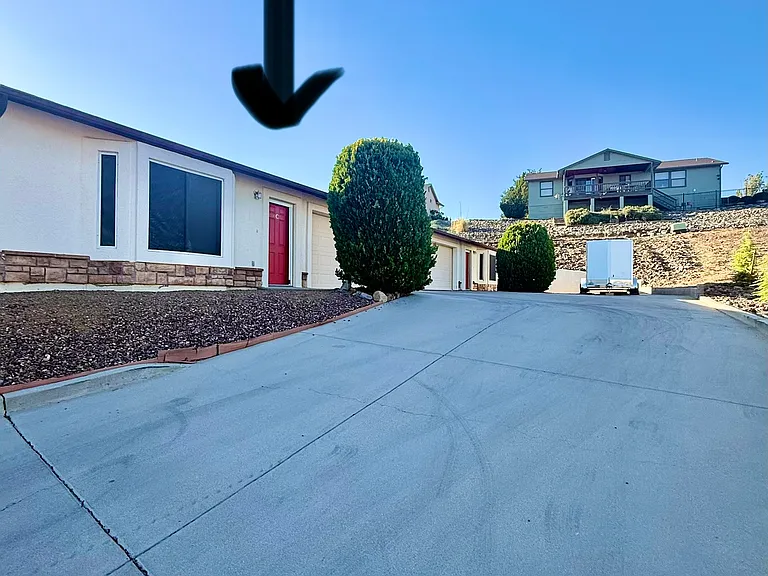 4620 McClintock Cir #C — Photo 6