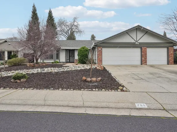 705 Machado Ln, Roseville, CA 95678