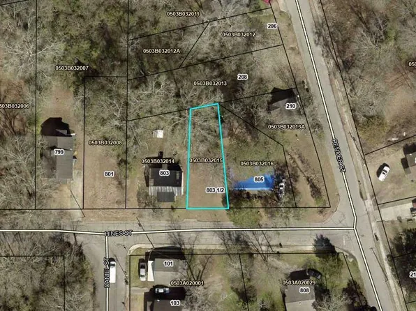 803 1/2 Hines St, Lagrange, GA 30241