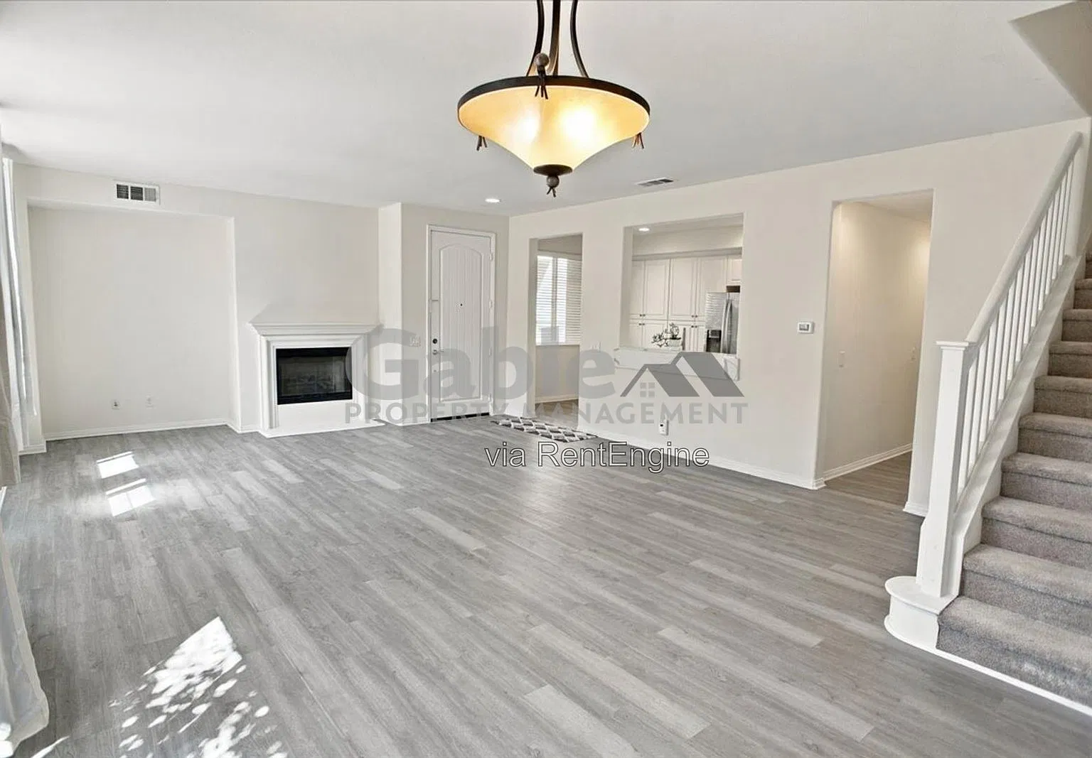 3 bed, 3.0 bath, 1710 sqft, $3,350 — Photo 4