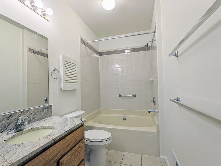Westmount Apartments — Photo 51