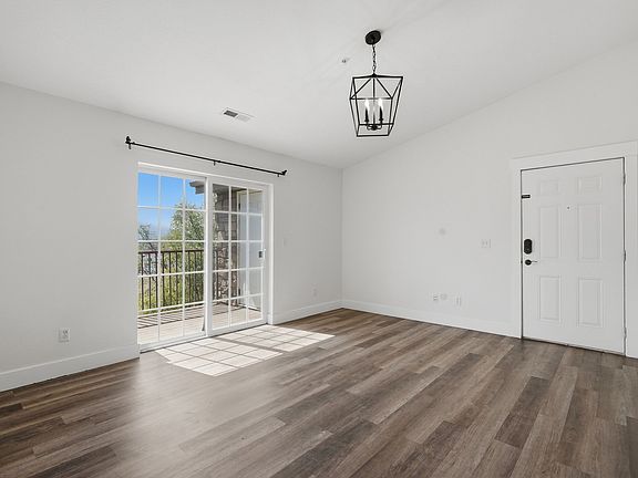 4th image of 123 W Ridge Rd