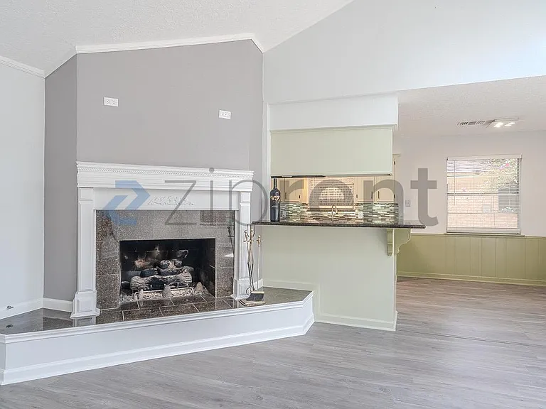 15443 Blackhawk Blvd — Photo 11