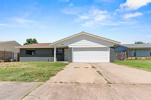 1101 S Bouziden Dr Photo 1