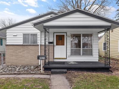 2023 Delaware St, Mishawaka, IN, 46544
