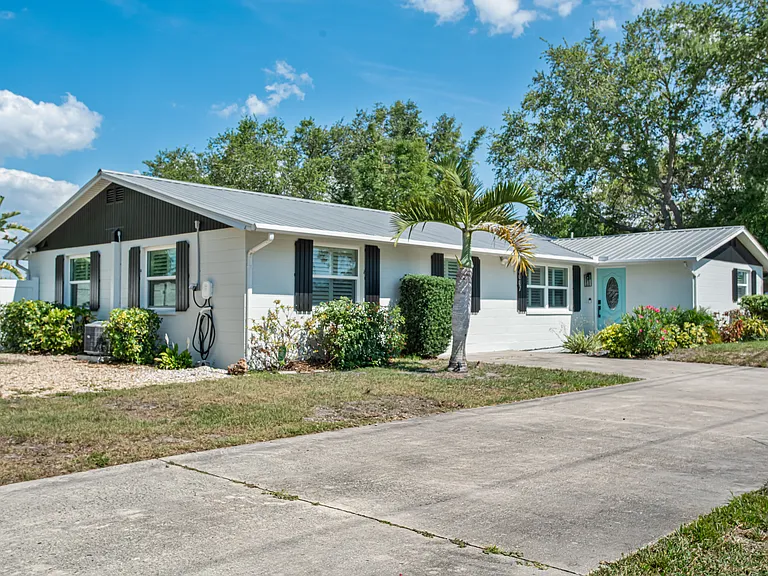 6007 Beneva Rd — Photo 32