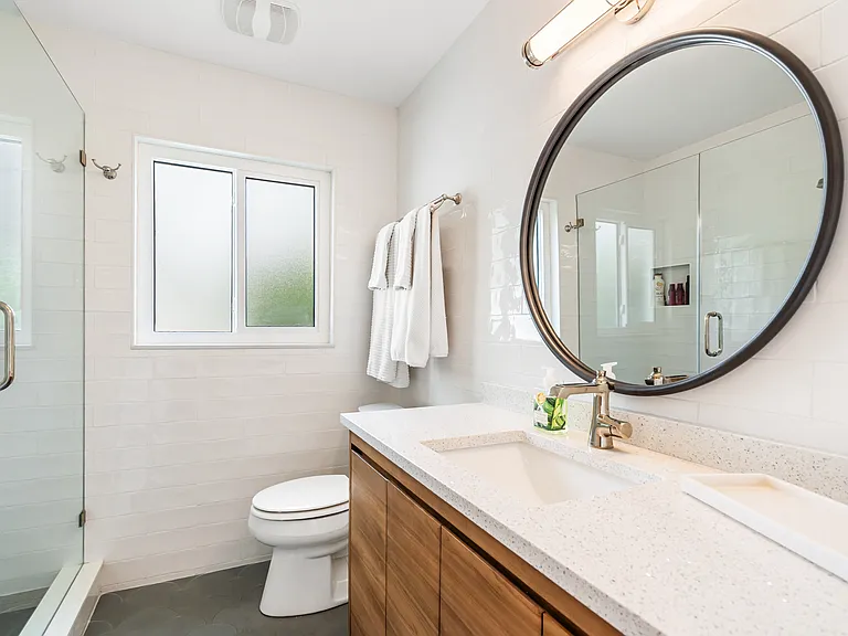 2882 W Vina Del Mar Blvd — Photo 35
