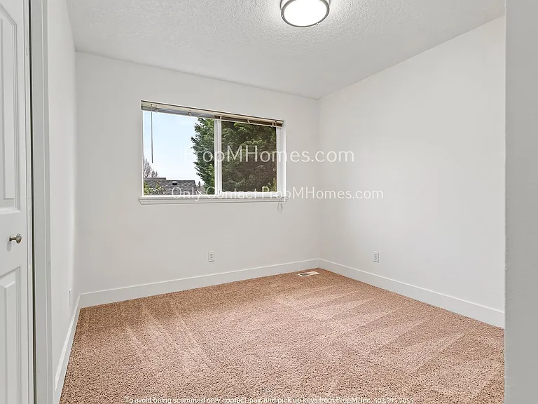 16860 NW Paddington Dr — Photo 20