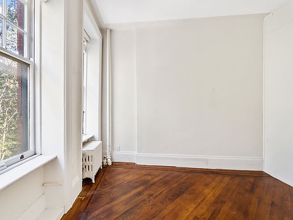 5th image of 104 Bedford St #3E