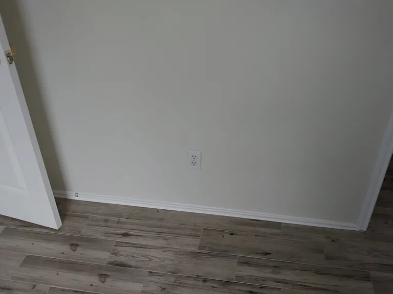 2739 Fairview Dr — Photo 10
