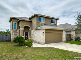 7702 Bit Cir, Elmendorf, TX 78112
