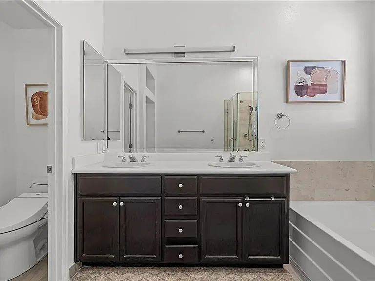 824 Cambridge Cross Pl — Photo 7