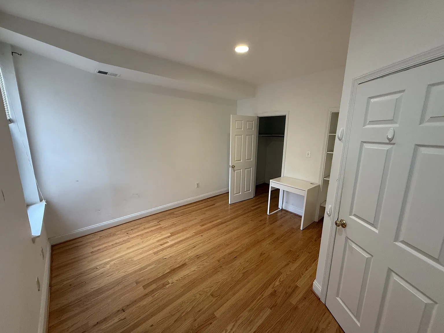 1450 Newton St NW - 4 — Photo 4