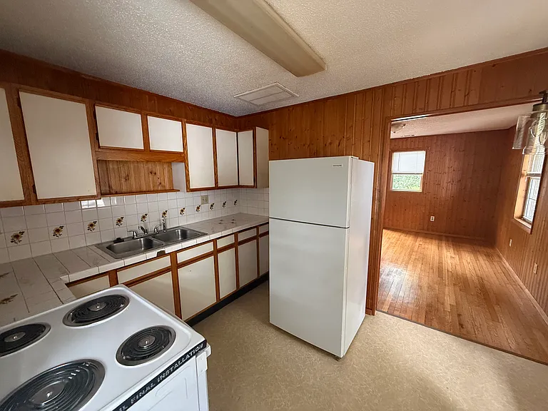 14 Huber Rd — Photo 4
