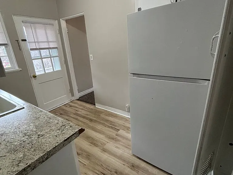 30 Jefferson St — Photo 7