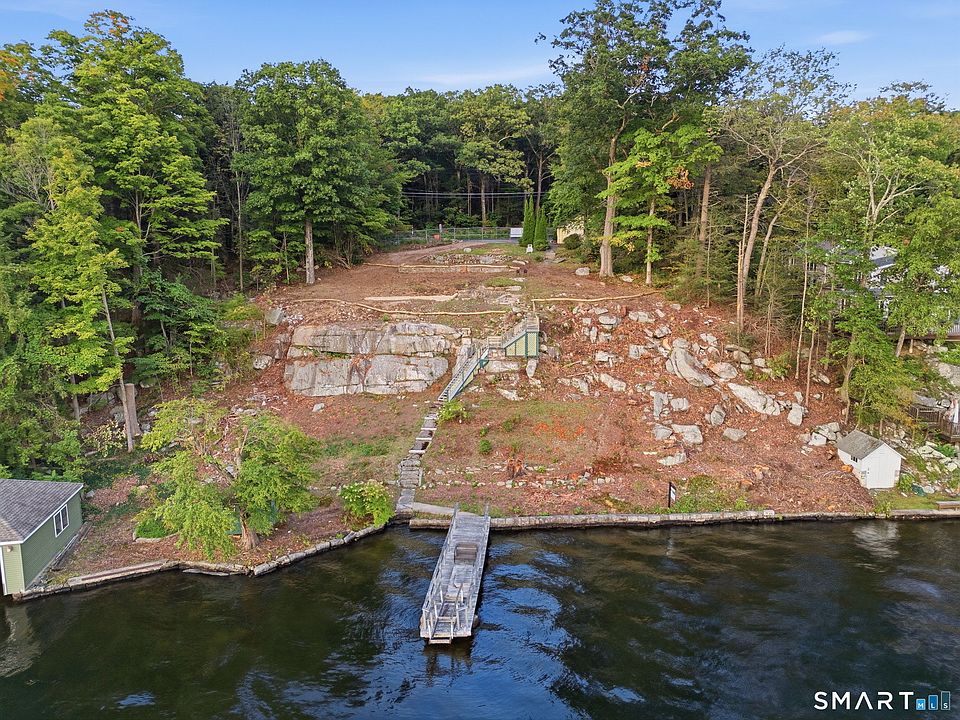 1st image of 414 East Wakefield Boulevard