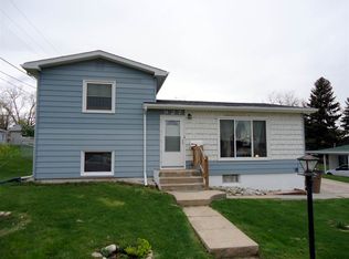 927 Spartan Dr, Spearfish, SD 57783