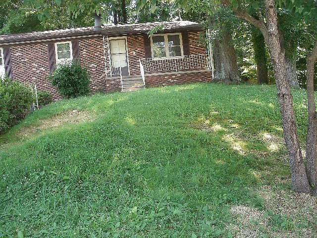 1st image of 127 Chilton Ct