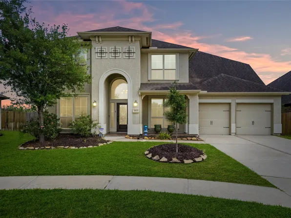 1813 Emerald Trace Ln, Pearland, TX 77584