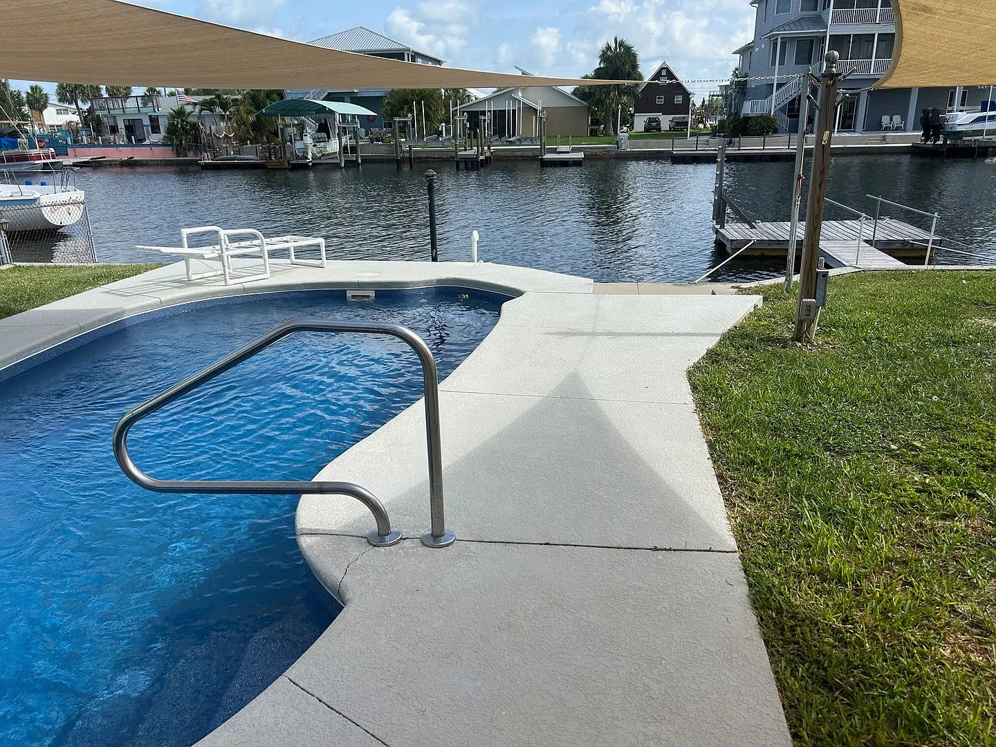 Direct Gulf Access 2/2 For Rent — Photo 3