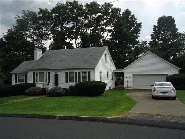 812 Westover Dr photo 1