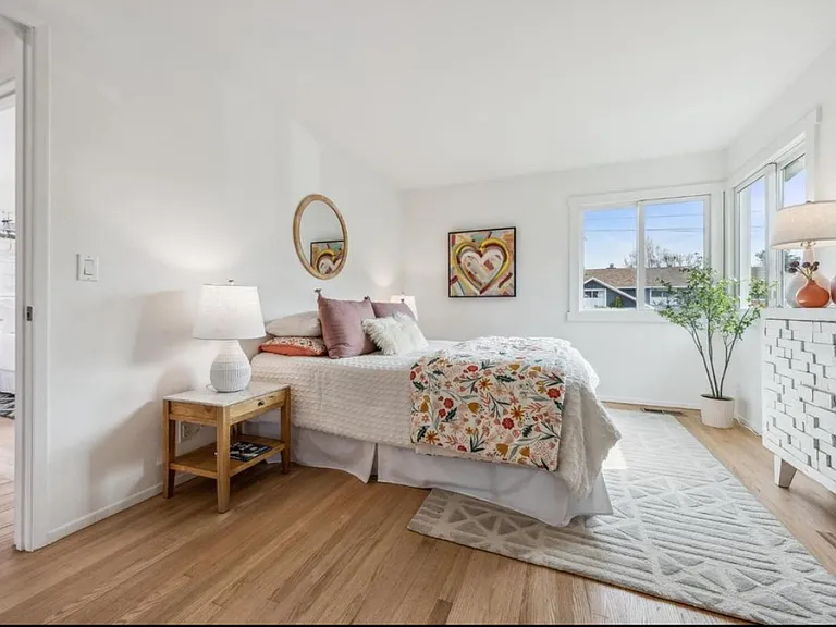 70 Birch Ave — Photo 12
