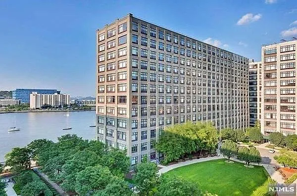 1500 Washington St #2S — Photo 9