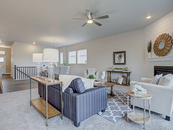 The Ivyglen - Family Room