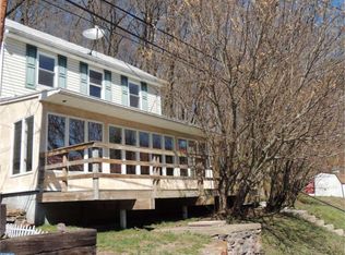 733 Broad St, Port Clinton, PA 19549