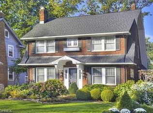 46 Buckingham Rd, Rocky River, OH 44116