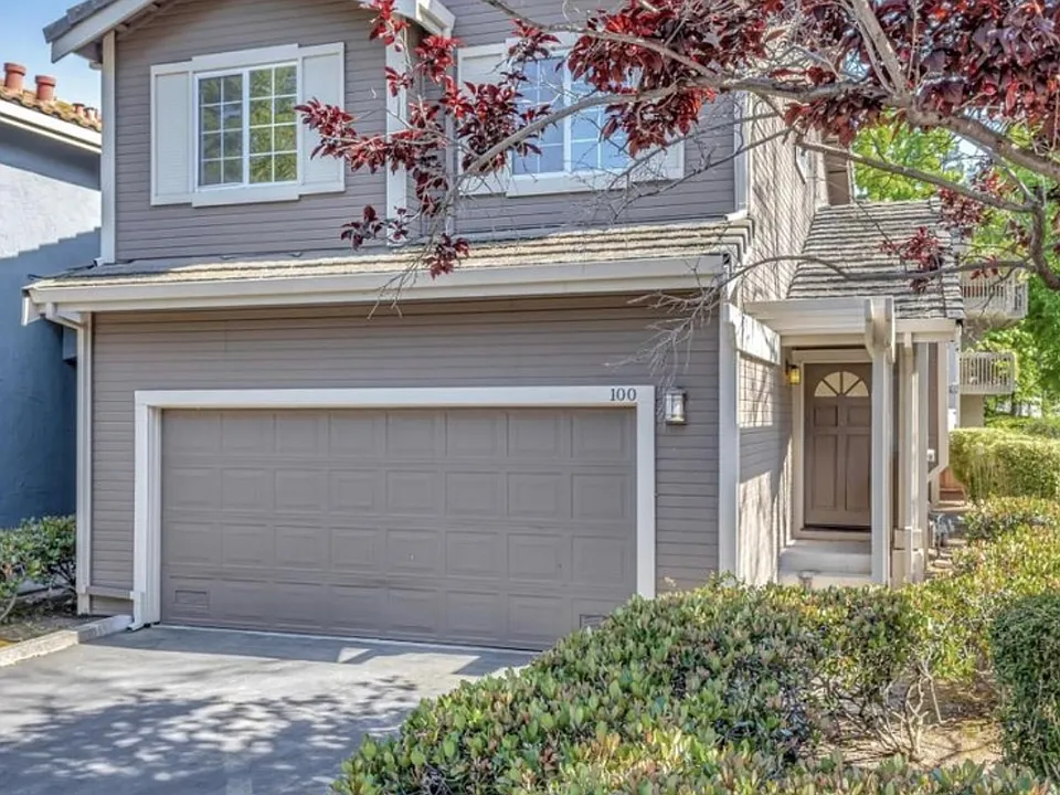 100 Chalet Woods Cir