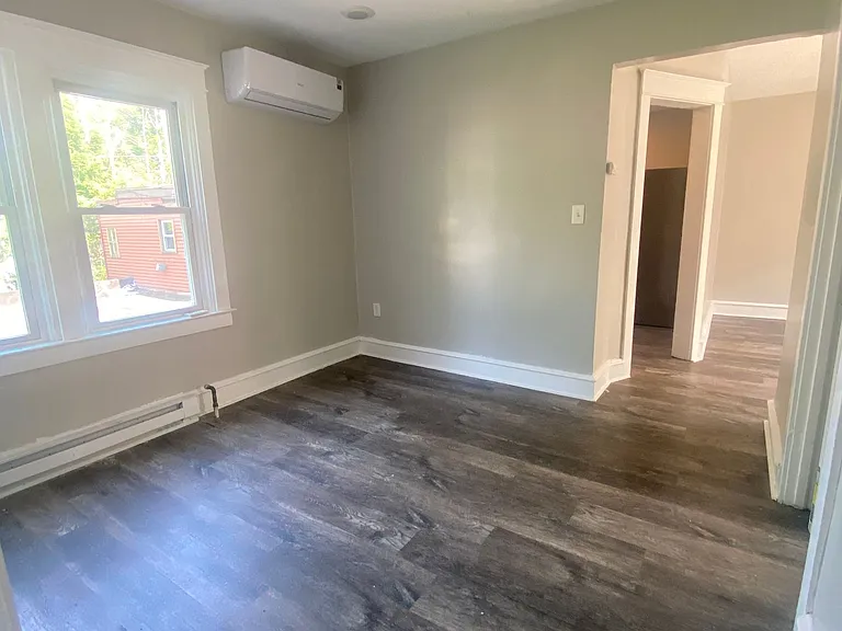 2527 Edgemont Ave — Photo 17