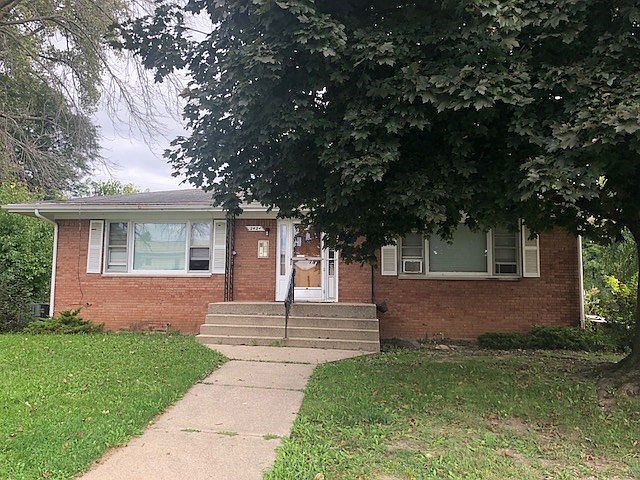 1st image of 2424 Holmes St