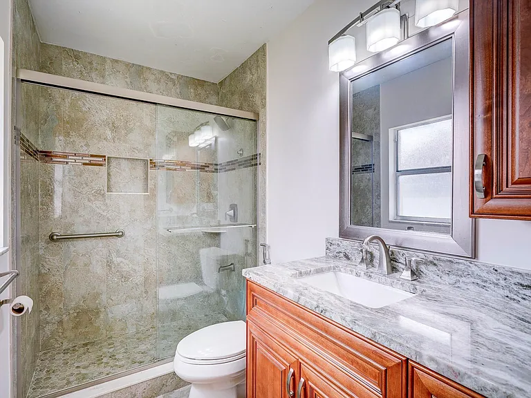 3929 Kenas St — Photo 11
