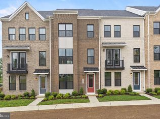 42091 Shining Star Sq, Ashburn, VA 20148