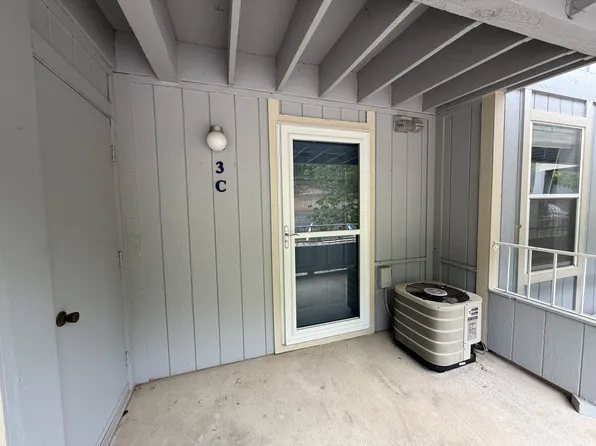 116 Regatta Bay Cir #3C, Lake Ozark, MO 65049