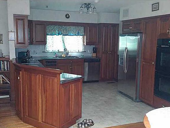 2nd image of 202 Bretton Woods Dr