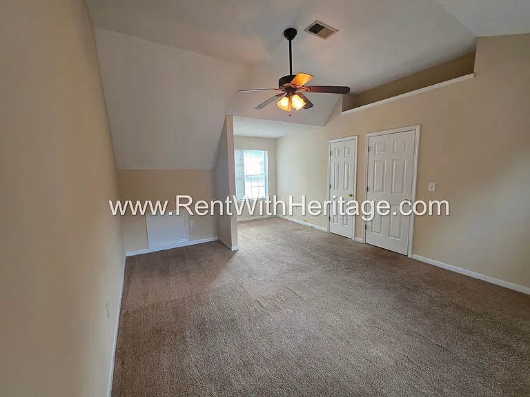 6535 Manor Creek Dr — Photo 36