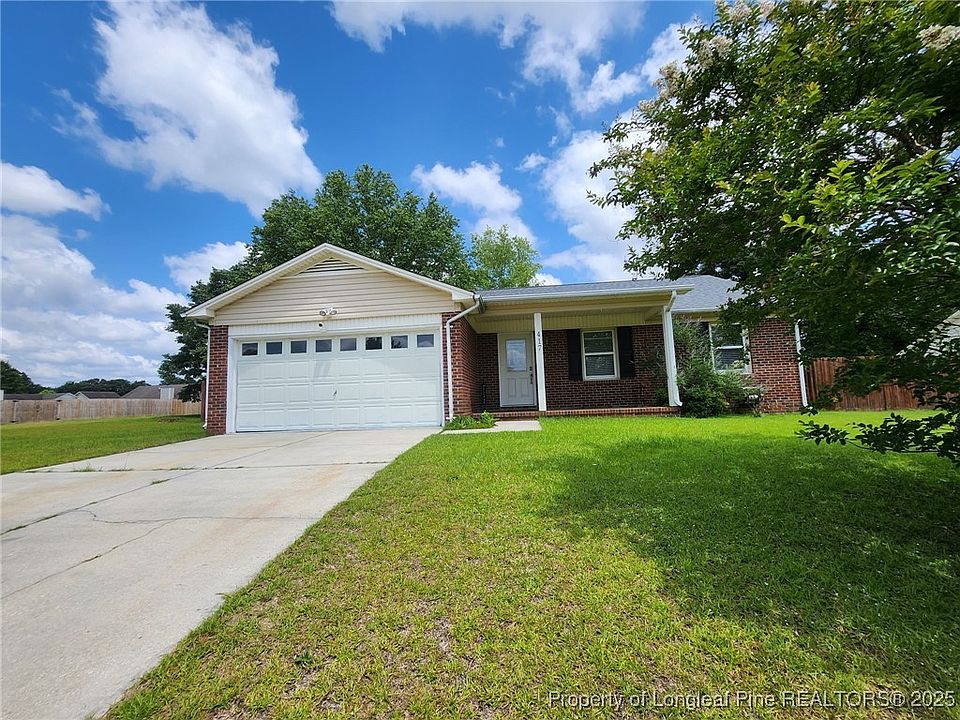 1st image of 417 Sparrow Dr