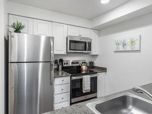 Kenmore Village Apartments, 17620 80th Ave NE APT 130, Kenmore, WA 98028