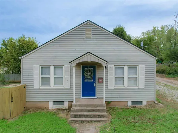 512 E Maple Ave, Ponca City, OK 74601