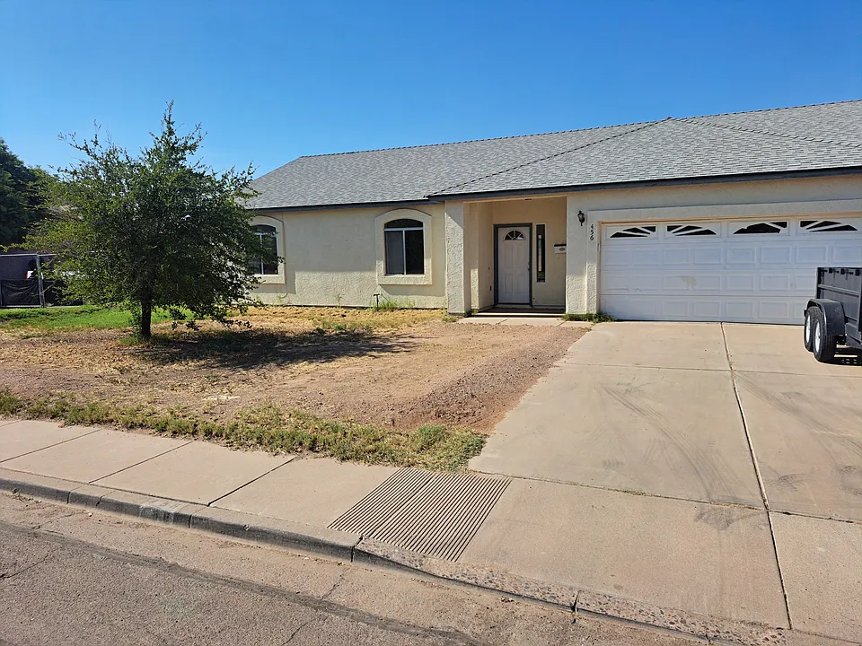456 E 10th Dr