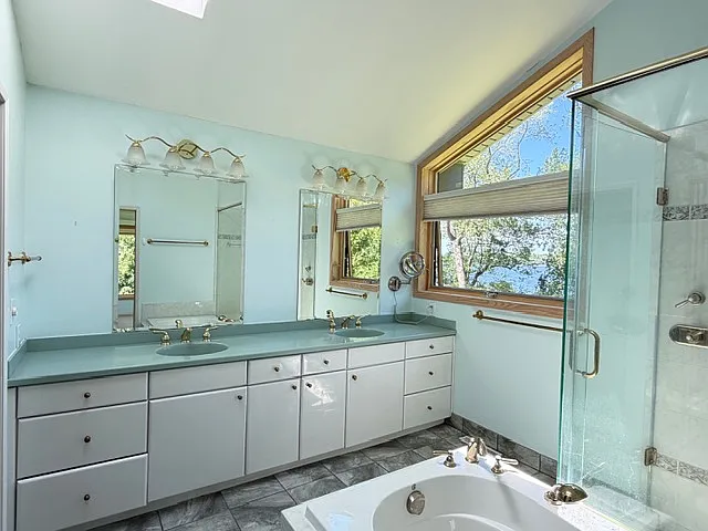 1 Raccoon Rd — Photo 24